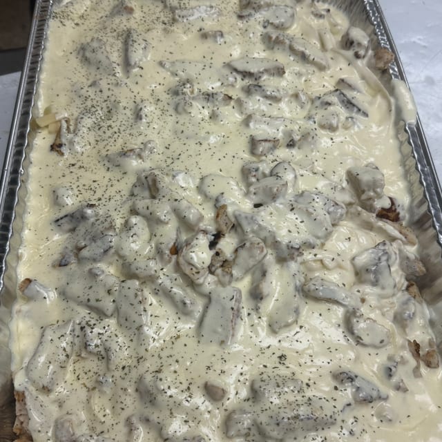 Chicken Alfredo.