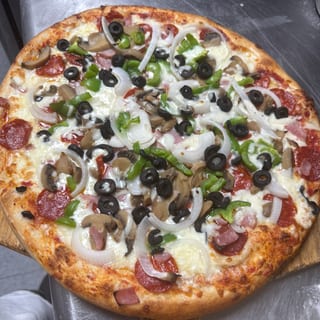 Soprano's Super Combo Pizza