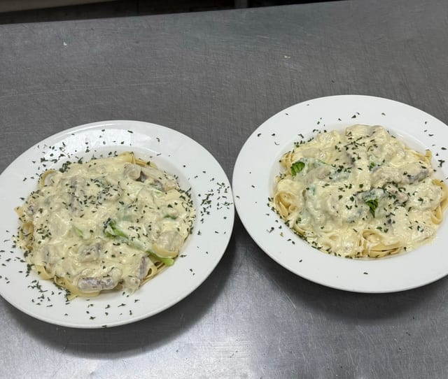 Chicken Alfredo Lunch.