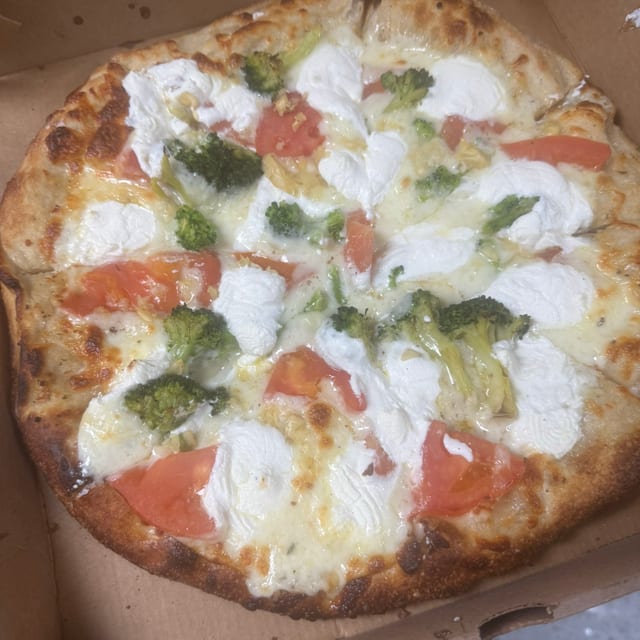 Capri Pizza.