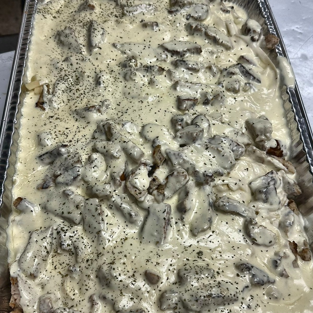 Chicken Alfredo.