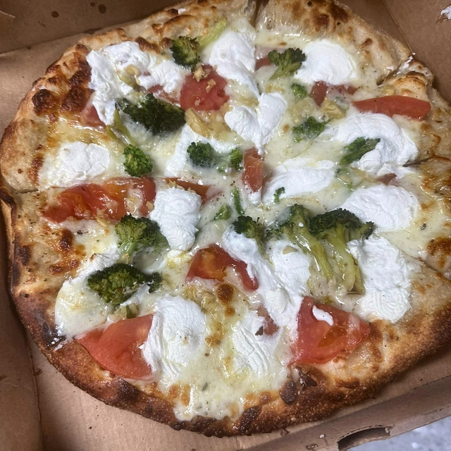 Capri Pizza.